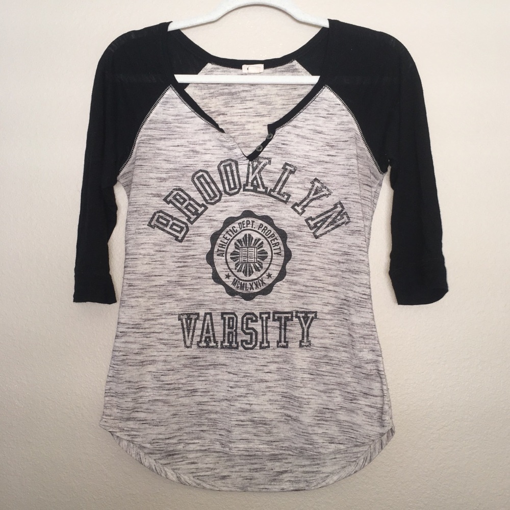 BLACK AND WHITE “BROOKLYN VARSITY” SHIRT